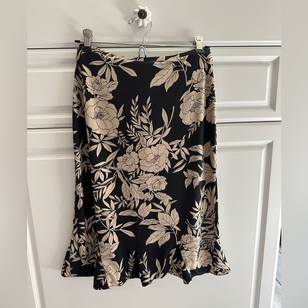 XS Stretchy Slinky Material Black with Tan Floral Print worn to Work or Wedding